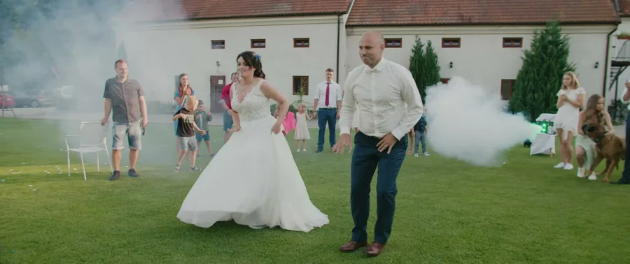 První svatební tanec Aleny a Davida, Kadlcův mlýn